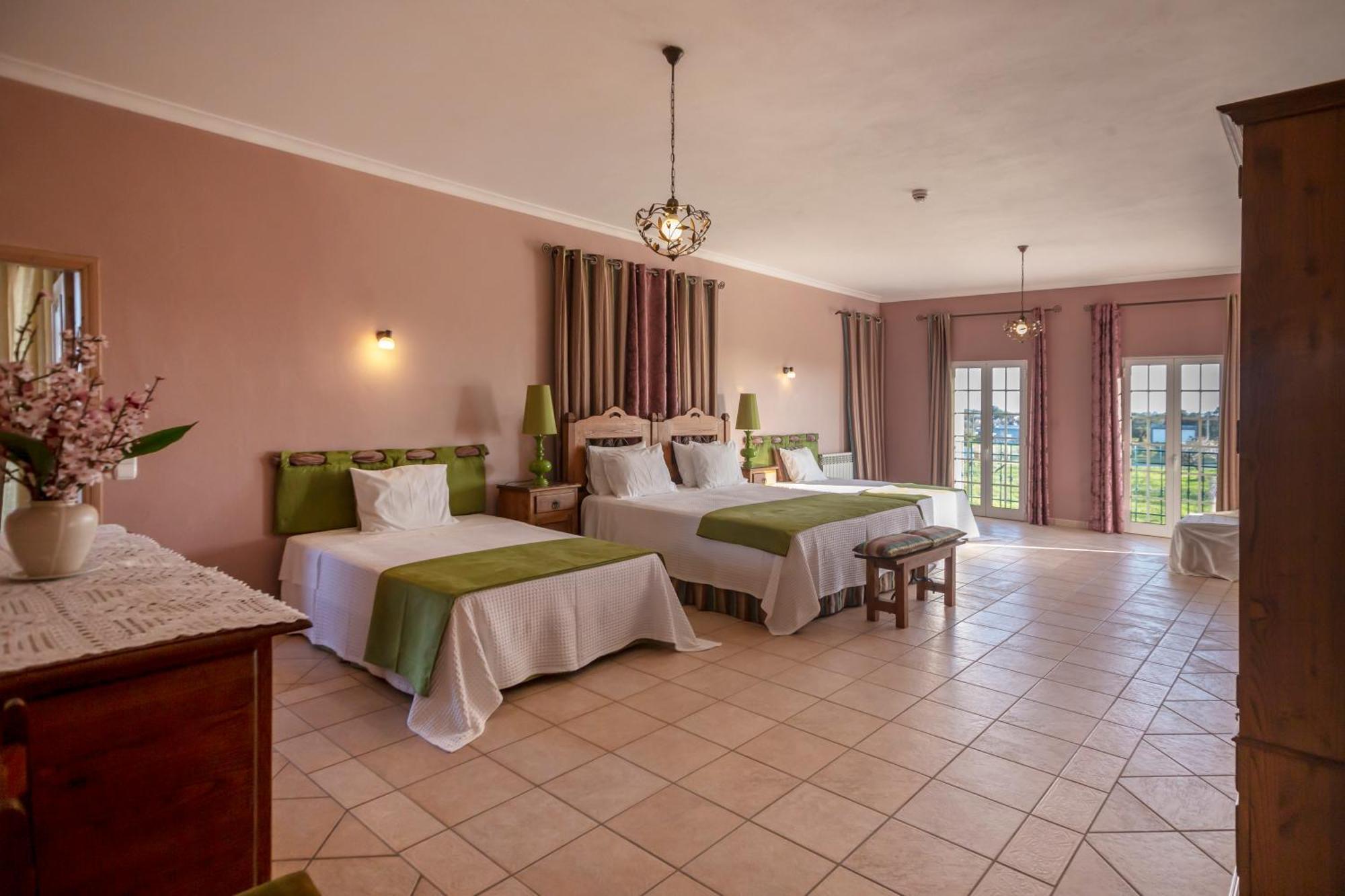 Al Meida Guesthouse Albufeira Dış mekan fotoğraf