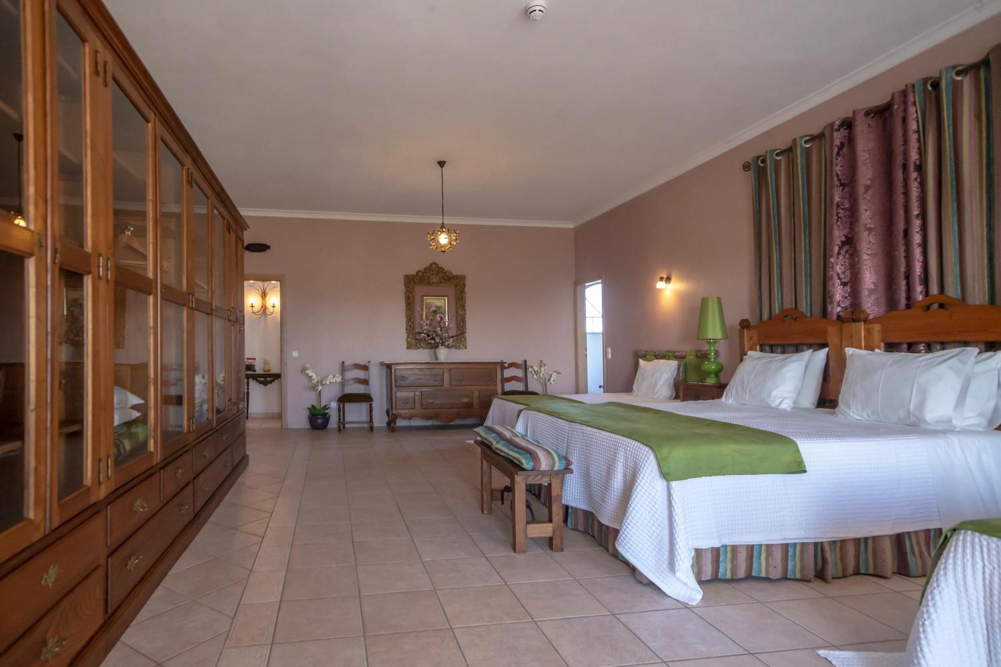 Al Meida Guesthouse Albufeira Dış mekan fotoğraf