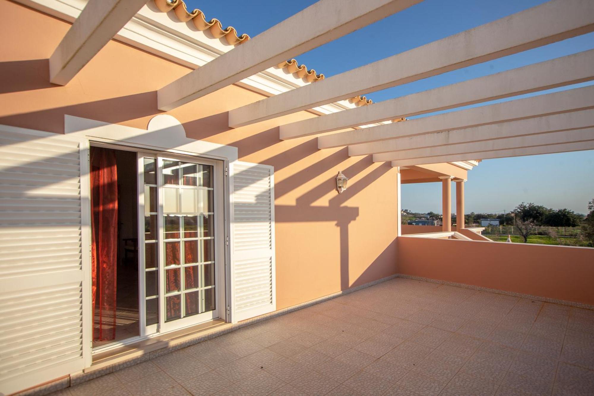 Al Meida Guesthouse Albufeira Dış mekan fotoğraf