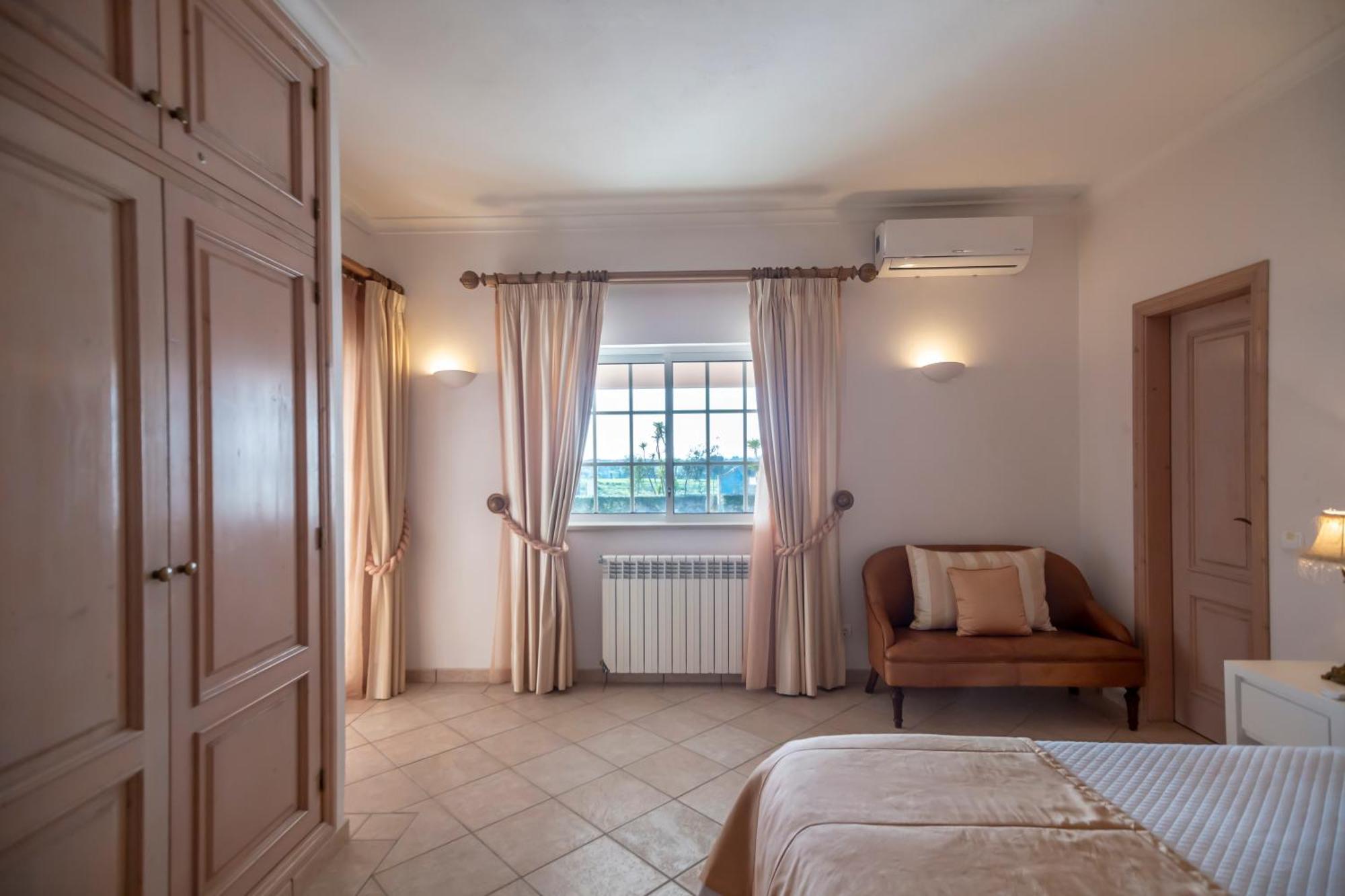 Al Meida Guesthouse Albufeira Dış mekan fotoğraf