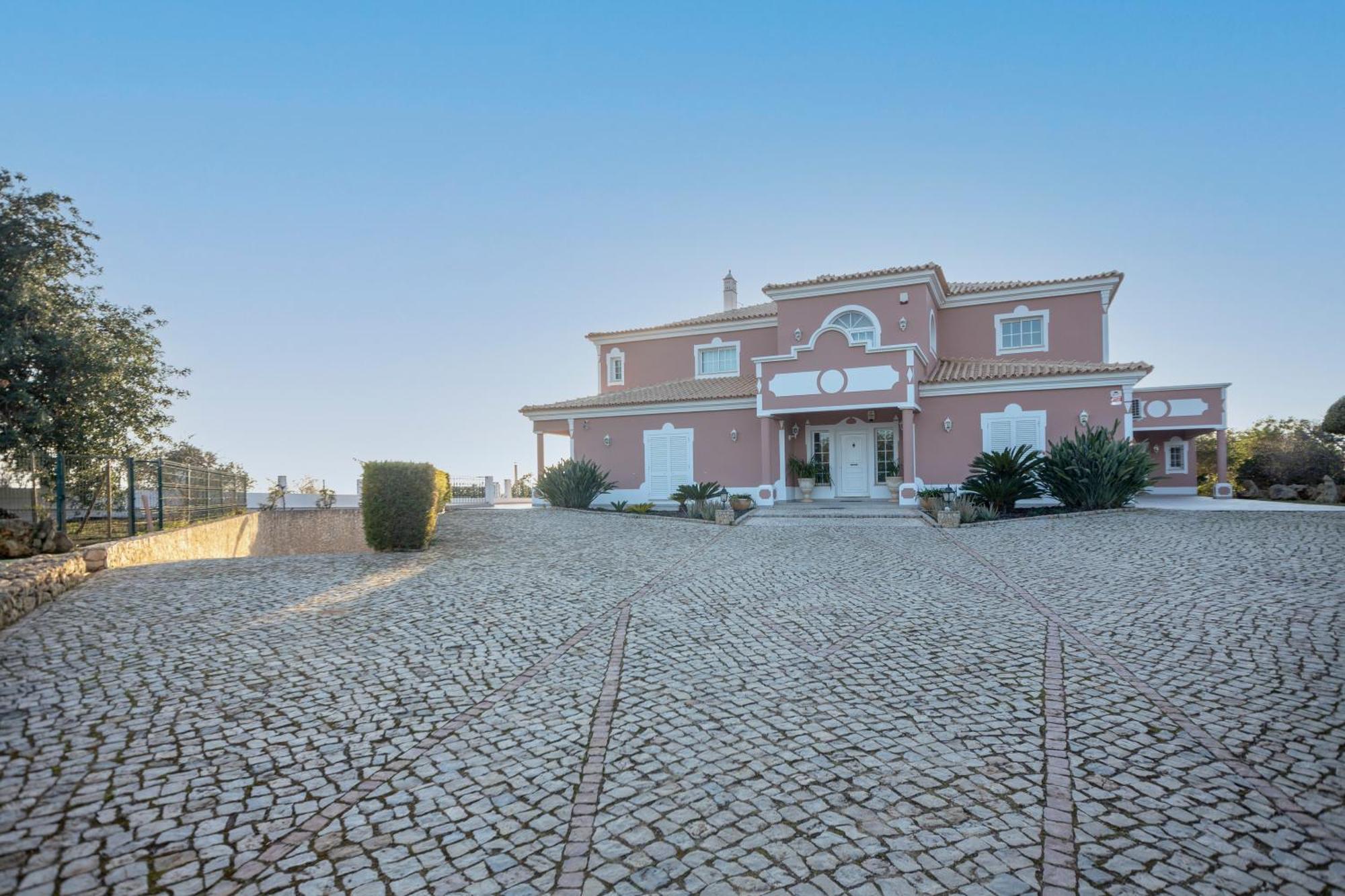Al Meida Guesthouse Albufeira Dış mekan fotoğraf