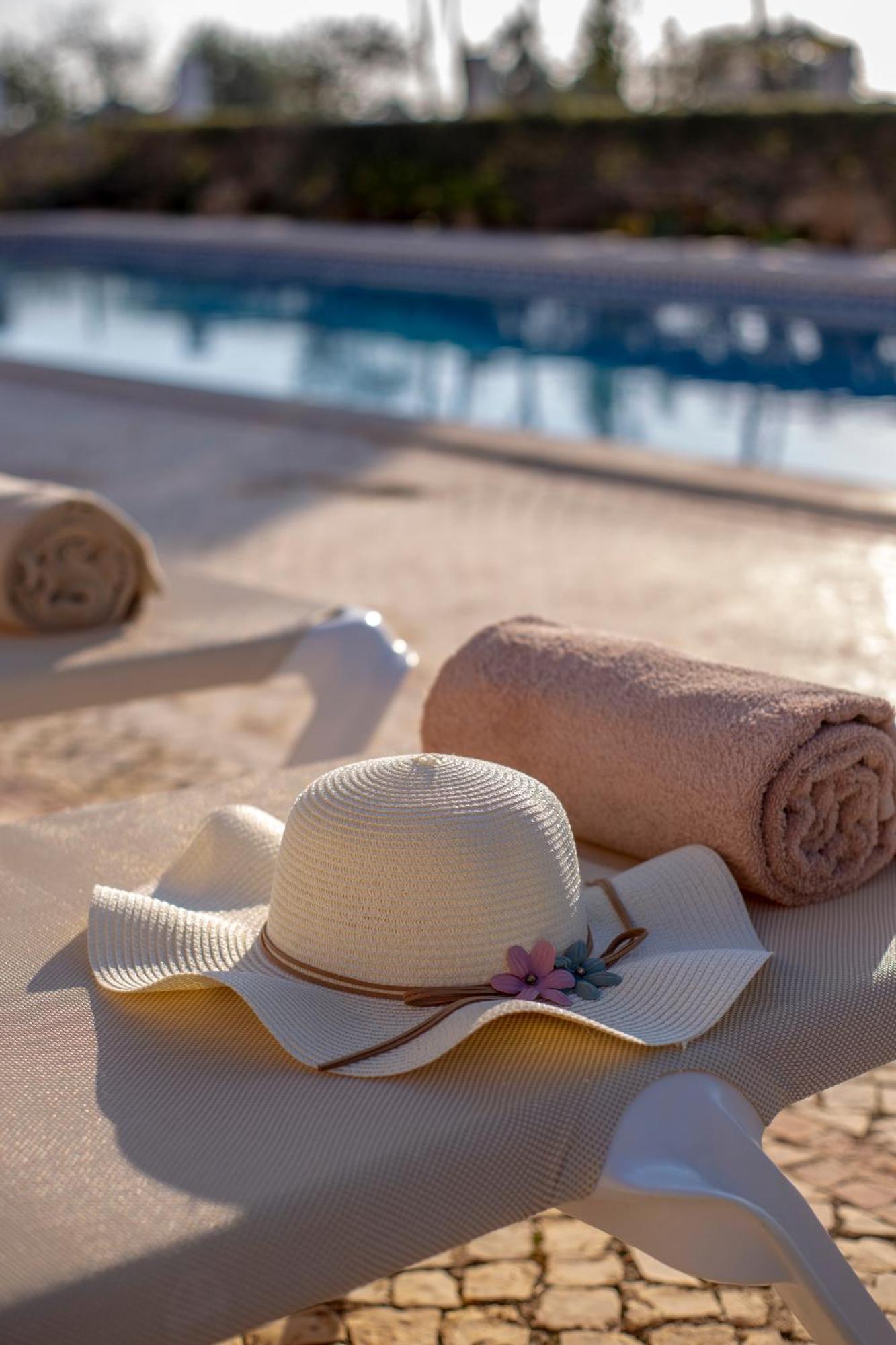 Al Meida Guesthouse Albufeira Dış mekan fotoğraf